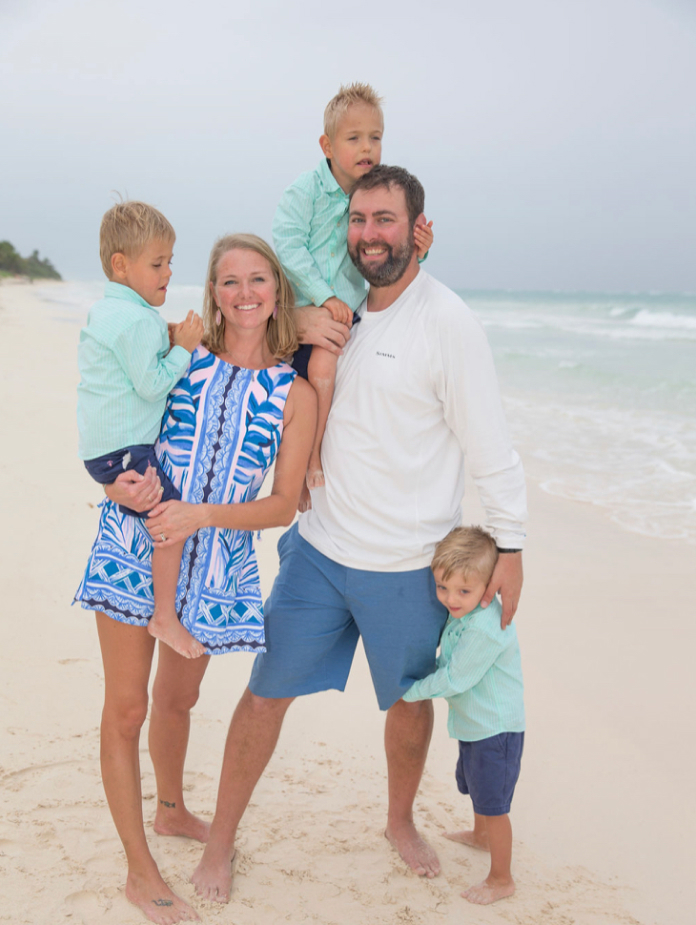 christy-story-family-at-beach