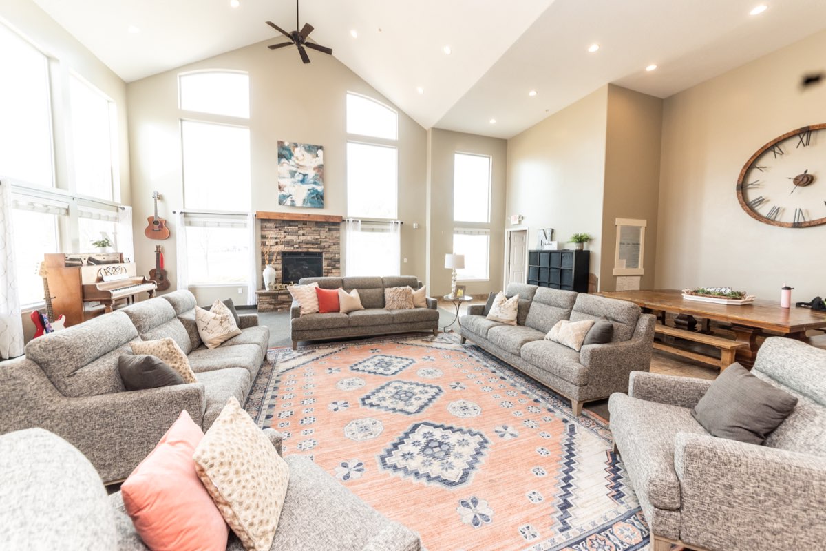 Living Room in Florence Nightingale House, New Haven Residential Treatment Center